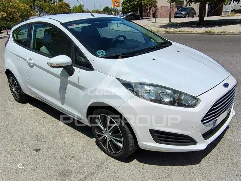 2014 Ford FIESTA