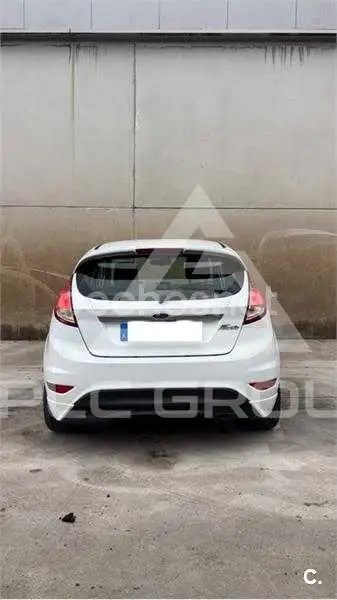 2014 Ford FIESTA