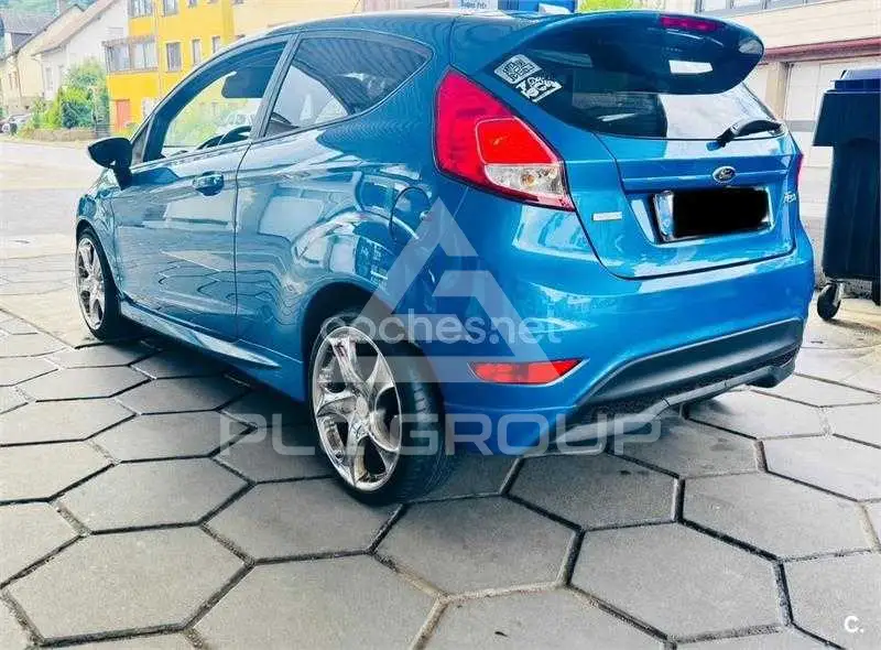 2014 Ford FIESTA