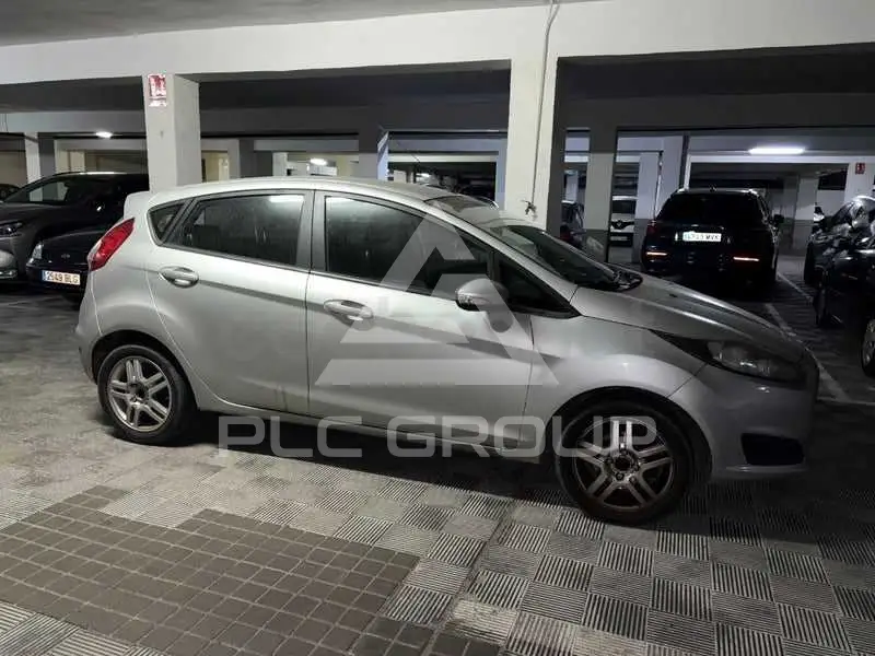 2014 Ford FIESTA