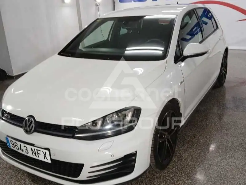 2014 Volkswagen GOLF