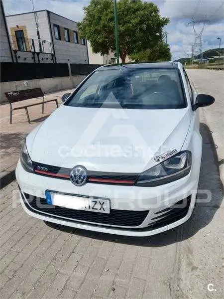 2014 Volkswagen GOLF