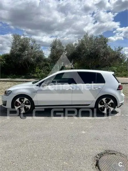2014 Volkswagen GOLF