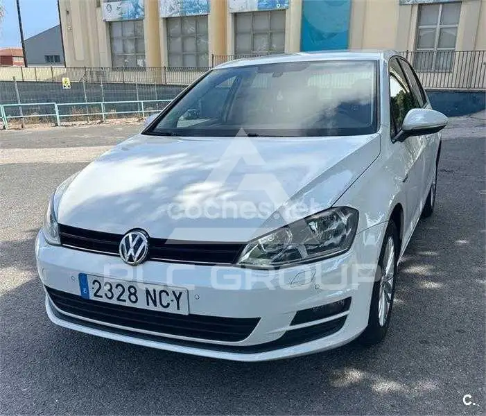 2014 Volkswagen GOLF