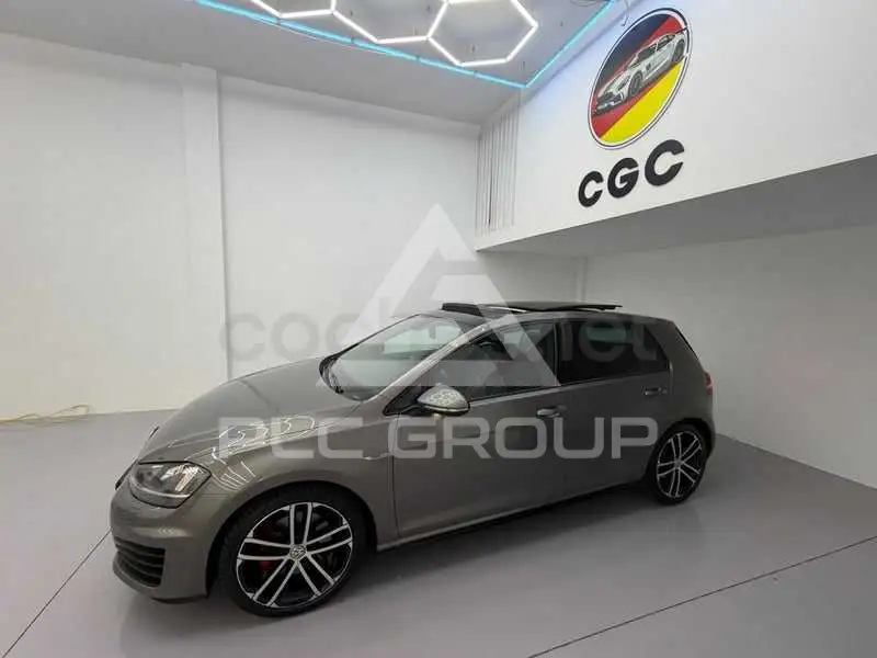 2014 Volkswagen GOLF