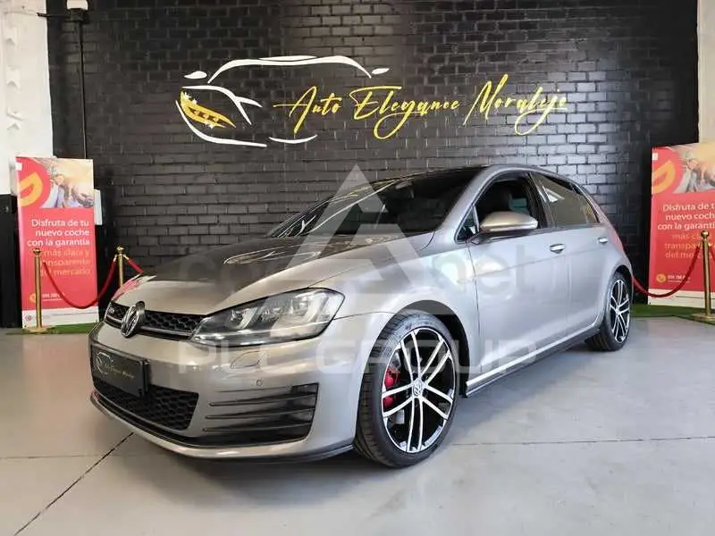 2014 Volkswagen GOLF
