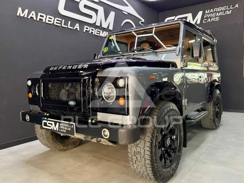 2014 Land Rover DEFENDER