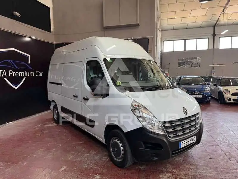 2014 Renault Master