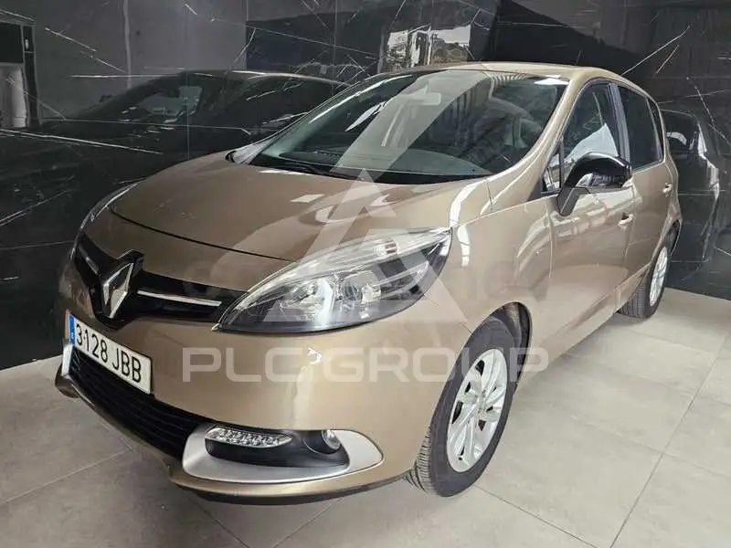 2014 Renault Scenic