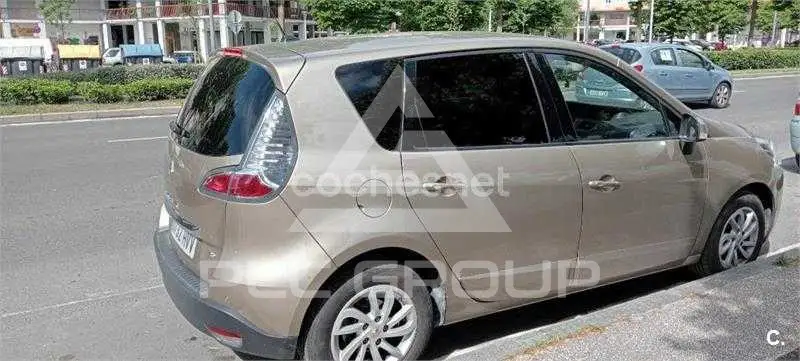 2014 Renault Scenic