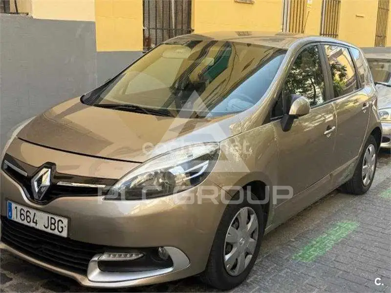 2014 Renault Scenic