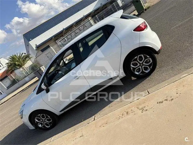 2014 Renault Clio