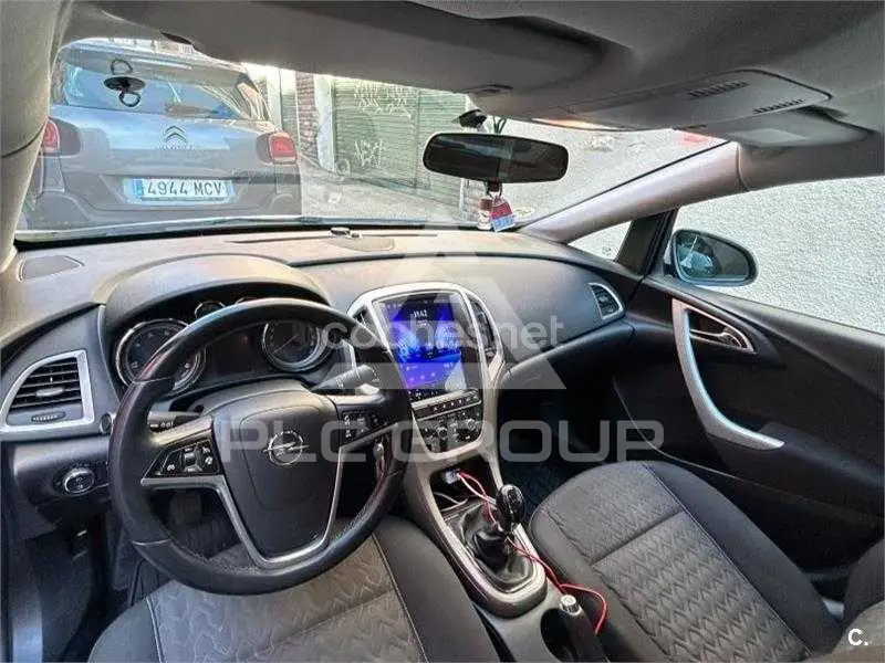2014 Opel Astra