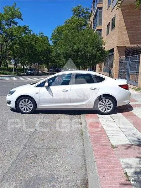 2014 Opel Astra