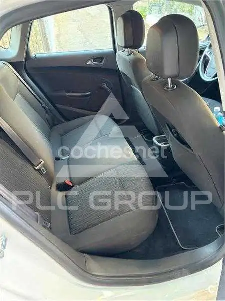 2014 Opel Astra