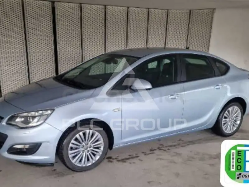 2014 Opel Astra