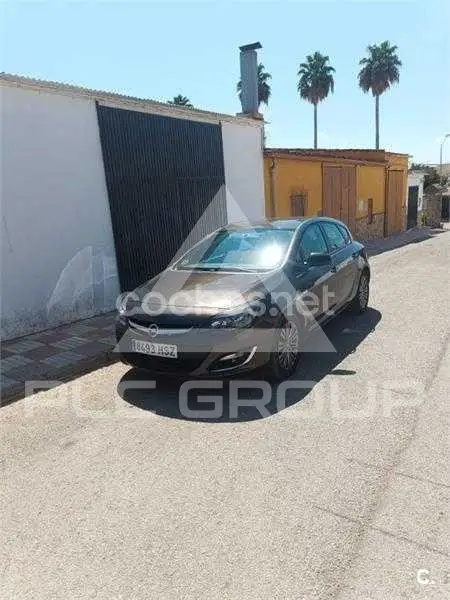 2014 Opel Astra