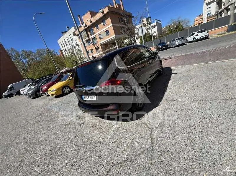 2014 Opel ZAFIRA