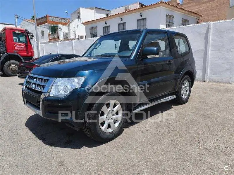 2015 Mitsubishi MONTERO