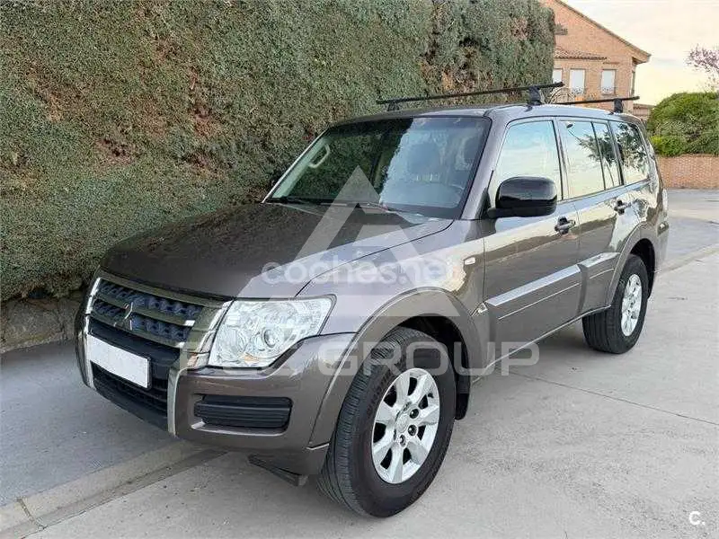 2015 Mitsubishi MONTERO