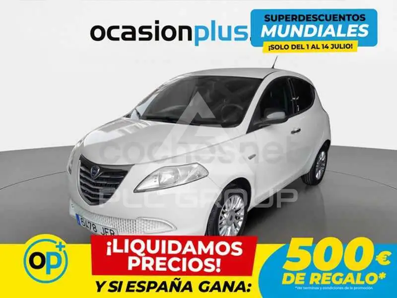 2015 Lancia YPSILON