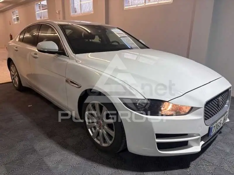 2015 Jaguar XE