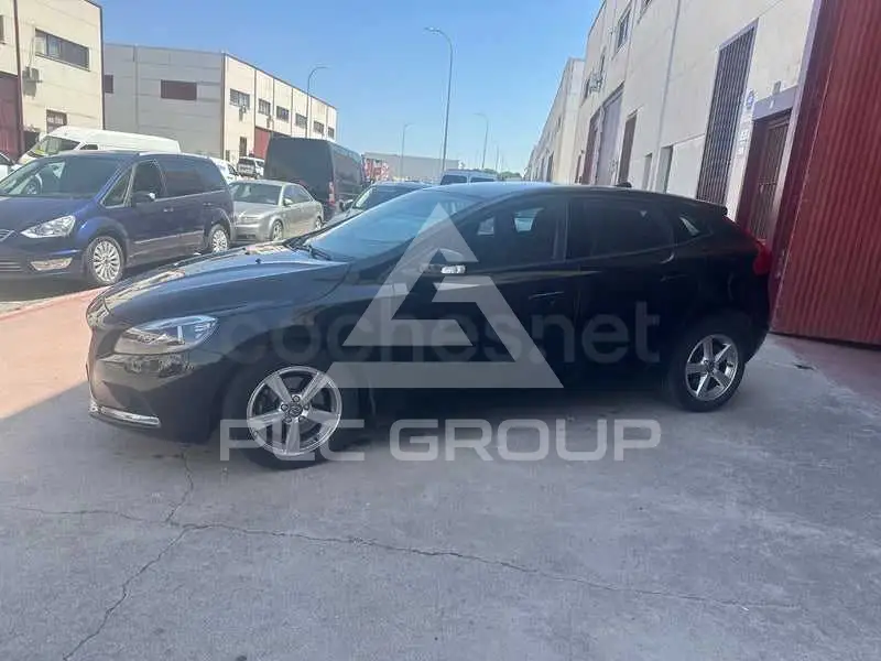 2015 Volvo V40