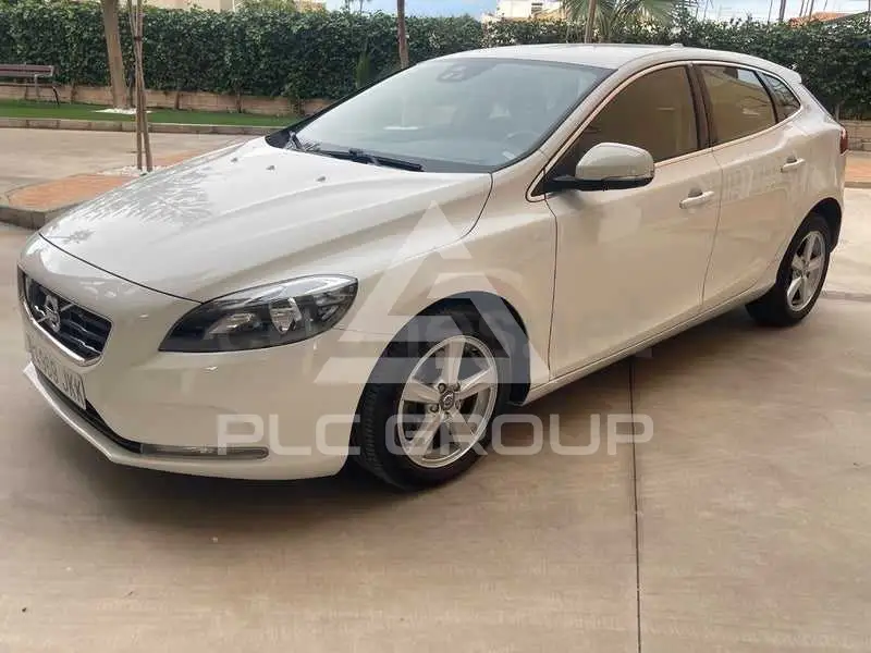 2015 Volvo V40