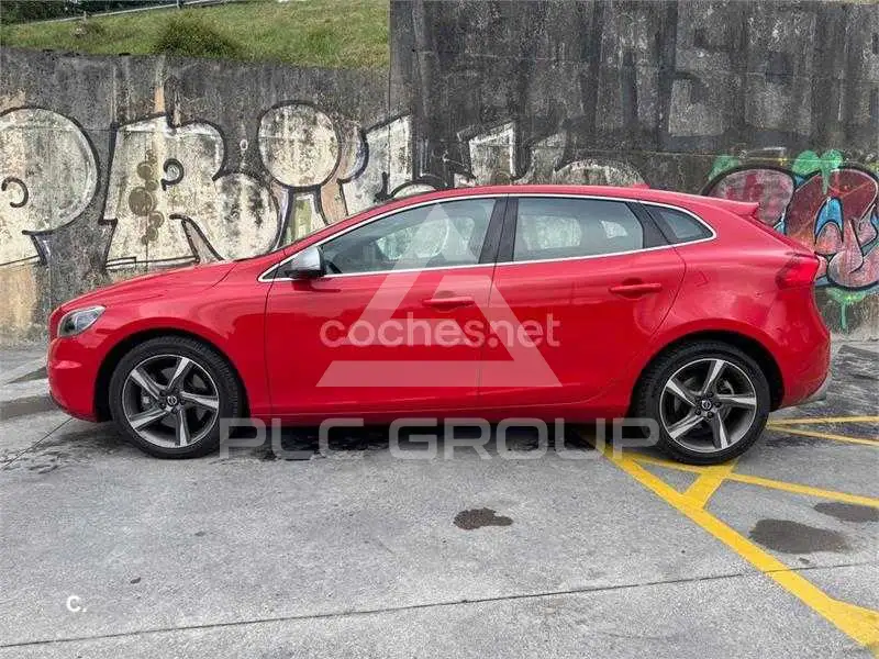 2015 Volvo V40