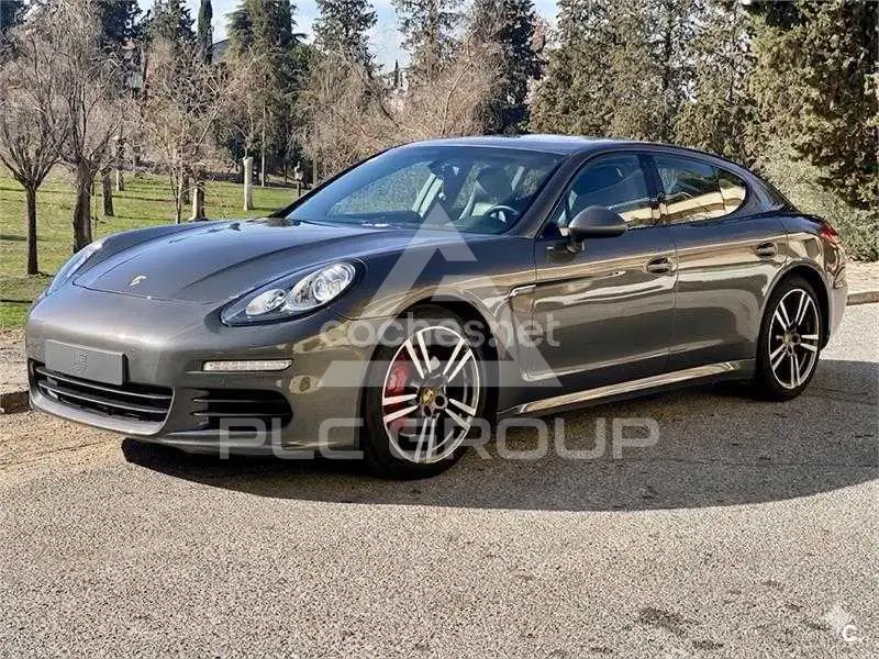 2015 Porsche Panamera