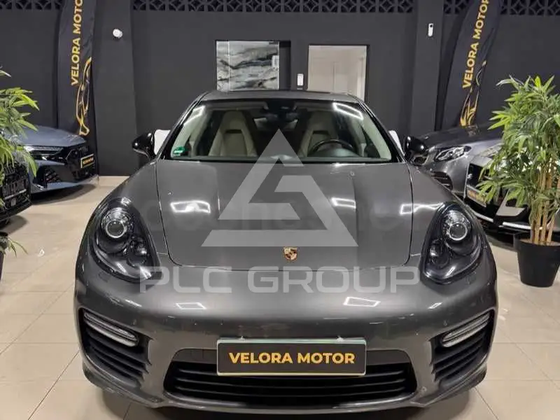 2015 Porsche Panamera