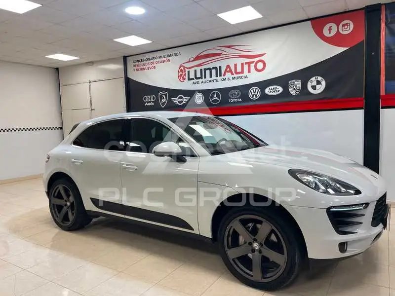 2015 Porsche MACAN