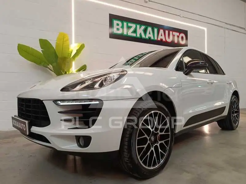 2015 Porsche MACAN