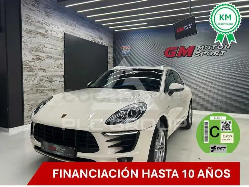 2015 Porsche MACAN