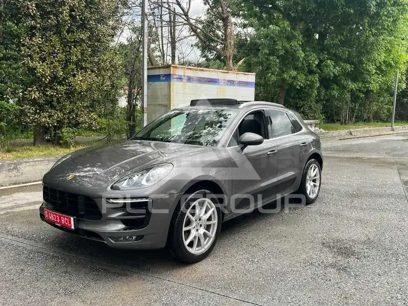 2015 Porsche MACAN