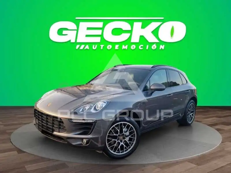 2015 Porsche MACAN
