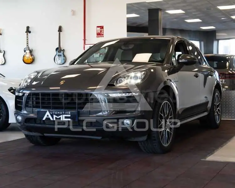 2015 Porsche MACAN