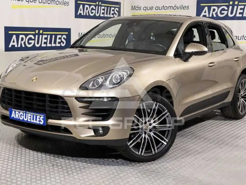 2015 Porsche MACAN