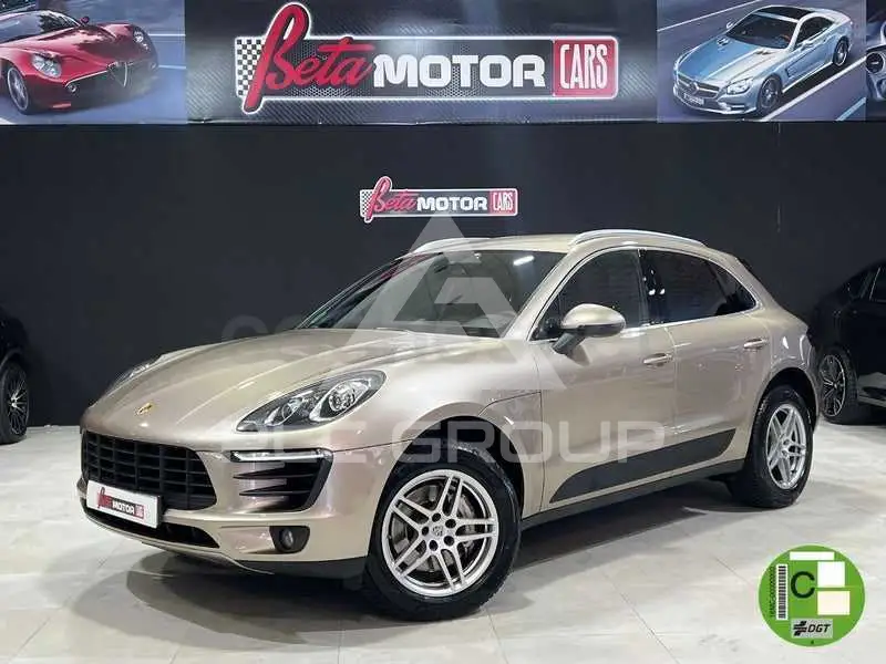 2015 Porsche MACAN
