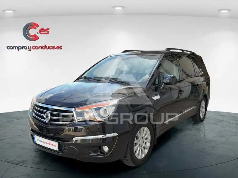 2015 Ssangyong Rodius