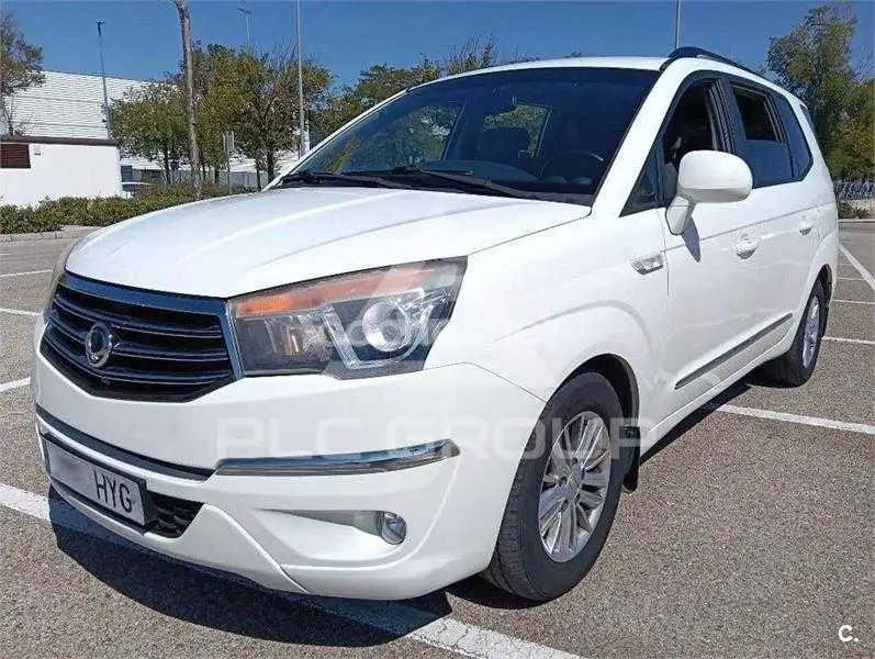 2015 Ssangyong Rodius