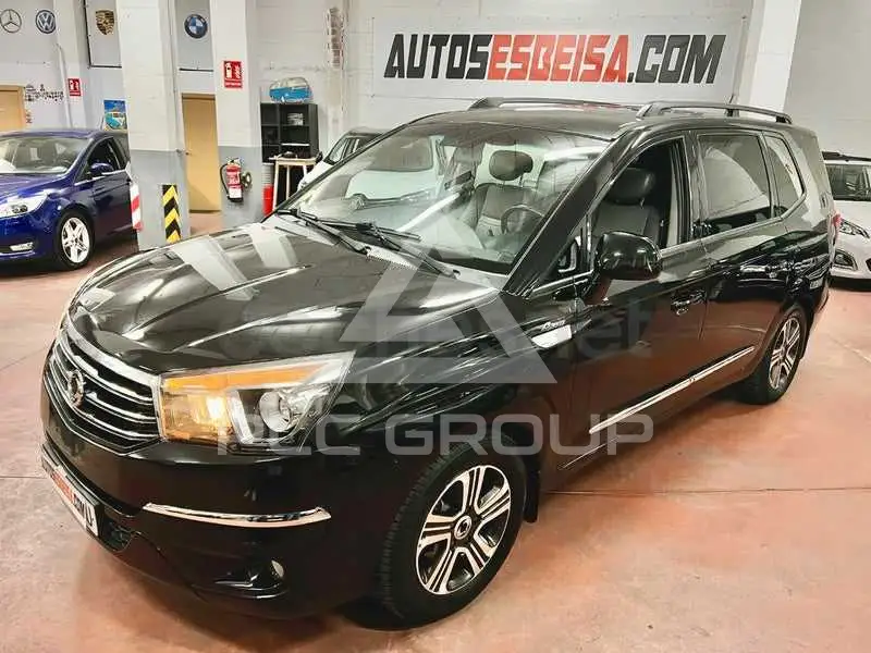 2015 Ssangyong Rodius
