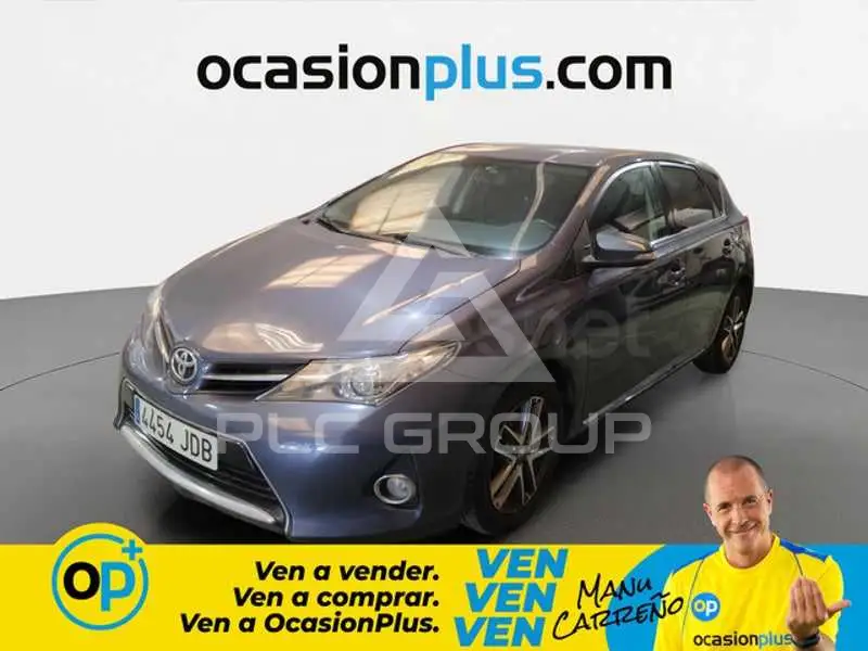 2015 Toyota AURIS
