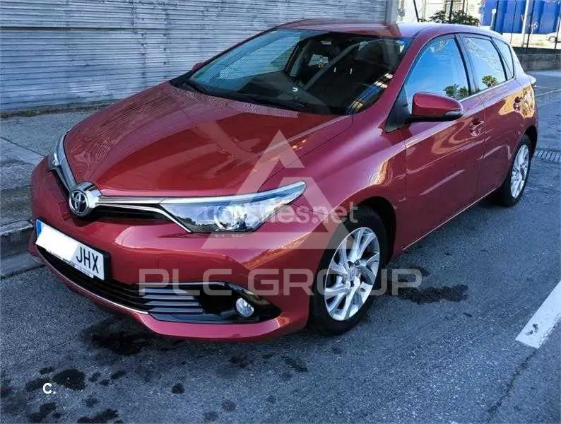 2015 Toyota AURIS