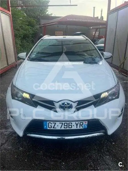 2015 Toyota AURIS