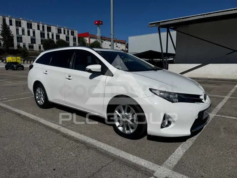 2015 Toyota AURIS