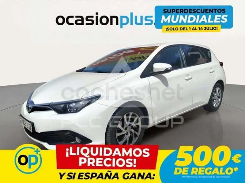 2015 Toyota AURIS