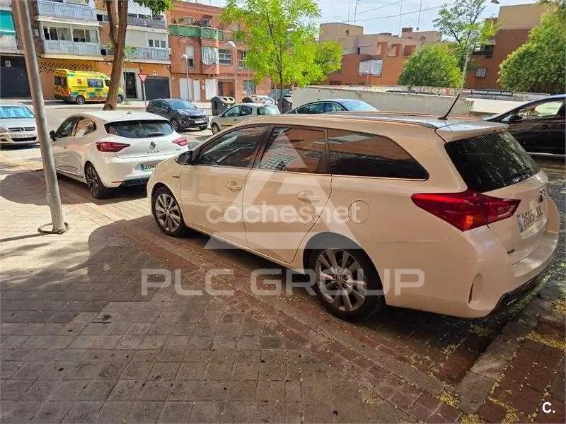 2015 Toyota AURIS
