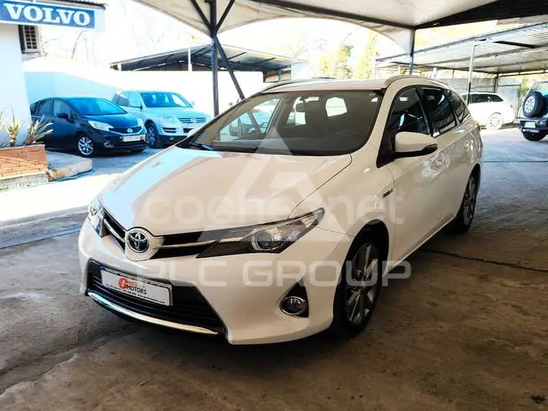 2015 Toyota AURIS