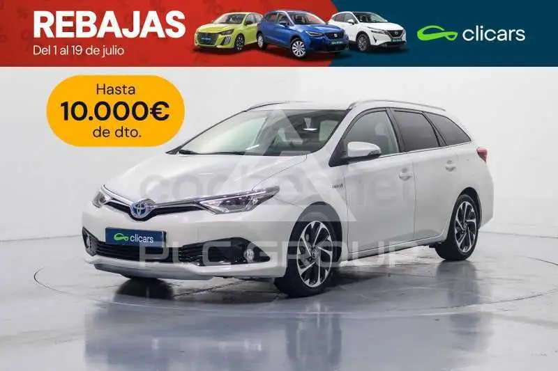 2015 Toyota AURIS